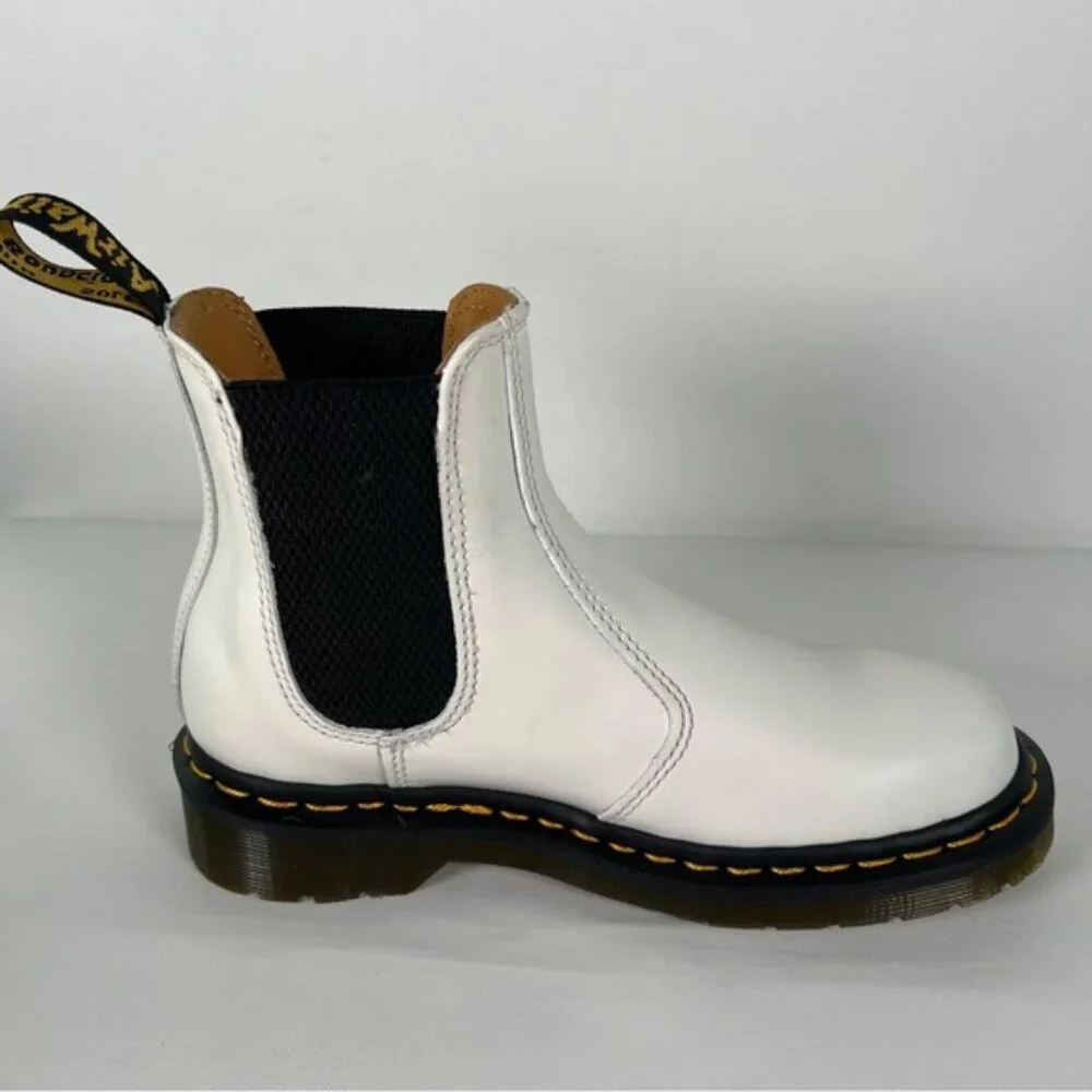 NWT DR. MARTENS 2976YS Smooth LEATHER PLATFORM CHELSEA BOOTS Size 4 US M 5‎ US L